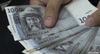 Бишкектин тургуну тааныш кызынын уят сүрөттөрүн жайылтам деп 20 миң сом талап кылган