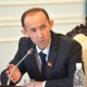 Депутат Бишкекте дарактардын кыйылышын текшерип чыгуу үчүн Башкы прокуратурага кайрылуу керек дейт