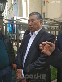 КСДПнын курултайынын катышуучусу: "Атамбаев аябай кыжырланды"