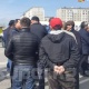 Иш таштаган маршруттук унаанын айдоочулары: "Укугубузду коргогон эч ким жок, мындан ашык чыдай албайбыз"