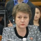 Депутат дарыгерлерди аймактарга жумушка тартуу үчүн кошумча айлык берүү жагын карап чыгууну сунуштады