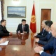 Сооронбай Жээнбеков парламенттик көпчүлүк коалициясына кирген фракциялардын лидерлери менен жолугушту