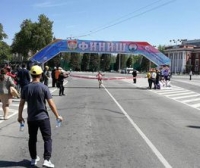 Жөө күлүк Дарья Маслова Дүйшөмбү шаарында жарым марафондун жеңүүчүсү болду