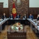Премьер-министр Абылгазиев алгачкы жумушчу кеңешме өткөрдү