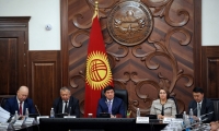 Төрт вице-премьер кайсы тармактарды көзөмөлдөй турганы чечилди