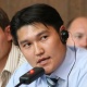 Жарандык активист Адил Турдукулов: "Илим Карыпбековду отставкага кетирип, мамлекеттик кызматка иштөө укугунан ажыратуу зарыл"