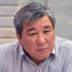 Депутат Рыскелди Момбеков: "Саясатчылар, чиновниктер ар-намысын соттон издебесин"