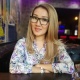 SUPER TV: "Качан күйөөгө тиесиң?" деген сөздөрдөн тажап, шашылыш турмушка чыгып алган окшойм" дейт ырчы Алиша Диа