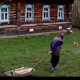 Нарында сот апасын бир нече жолу сабап жүргөн жигитке 5 миң сом айып салды. Эне уулуна жеңил жаза берүүнү өтүнгөн