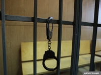 Жарым саатта жашы жете элек 2 кызды зордуктоого аракет кылган деп айыпталып 27 жаштагы жаран кармалды
