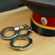 Ошто милициянын тескөөчүсү ортомчудан пара алып жаткан жеринен колго түштү