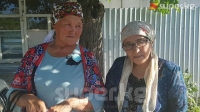Эски унаада жалгыз жашаган Алтын Отомбаеванын баласы: "Апам үйгө жашабай качып кете берет"
