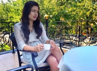 Журналист Элнура Алканова: "Учурда Оморбеков менден уялбай кечирим сурап, "күнөө менде эмес, кылмыш ишке ким буйрук кылганын өзүң жакшы билесиң да" деп жатат