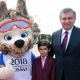 Шавкат Мирзийоев Футбол боюнча Дүйнө чемпиондугуна уулу жана небереси менен барды