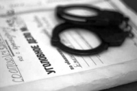 Салык кызматынын кызматкерлери мамлекетке 10 миллион сомдон ашуун зыян келтирди деп айыпталууда