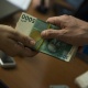 КУУнун кафедра башчысы пара алып жаткан жеринен кармалды