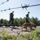 Тажик чек арачылары Кыргыз чек ара кызматкерлерин кармап, сүйлөшүүлөрдөн соң коё беришти