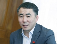 Мискенбаев: "Биз бир жыл мурун Данияр Үсөнов Даниил Урицкий деп атын өзгөртүп алганын айтып чыкканбыз"