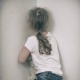 Ысык-Көл облусунда 6 жаштагы кызды зордуктаган 16 жаштагы шектүү эки айга камакка алынды
