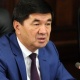 Өкмөт башчы өлкөдө жогорку окуу жайларды аяктагандардын 33 пайызы жумушсуз экенин айтты