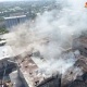 Бишкекте күйүп жаткан эт комбинаттын асмандан тартылган сүрөттөрү