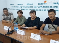 "Ала-Тоо" полигонундагы жоокерлердин кордук көргөн окуясы. Аскердик бөлүктүн мурдагы башчысынын апасы соттон калыс чечимди талап кылды