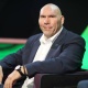 ЖЫЛНААМА, 21-АВГУСТ: Сыртынан айбаттуу көрүнгөнү менен мүнөзү жумшак орусиялык мушкер Николай Валуев 45 жашка чыкты