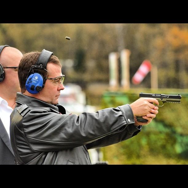 Ок атуу менен машыгуу учурунда