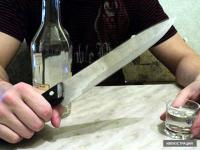Бишкекте 65 жаштагы аялды жүрөк тушка бычак менен сайып, 4 кабыргасын сындырып, моюнун кескилеп өлтүргөн адамга карата соттун чечими