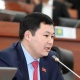 "Быйыл мамлекеттик 105 той өтөт экен". Депутат Акылбек Жамангулов мамлекет тарабынан каржыланган той-мааракелерге 5 жылга чектөө киргизүүнү сунуштады