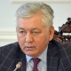 Депутат Өмүркулов өкмөт өкүлдөрүнө: "Кызматкер жакпаса эле жумуштан алып салуу тажрыйбасын токтоткула"