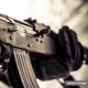 Кара-Сууда автоматчан кылмышкерди кармоо операциясы жүрүүдө. Ал милицияны аткылайм деп коркуткан