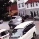 Бишкекте катуу ылдамдыкта келе жаткан унаа студентти сүзүп кетти