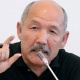 Коомдук ишмер Ишенбай Кадырбеков: &ldquo;Бүгүнкү мыйзамдын талабына ылайык, бийликке акчалуу саясий партиялар эле келе алат&rdquo;