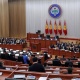 Жогорку Кеңеште жаңы кодекстер боюнча жүргүзүлүп жаткан иштер тууралуу өкмөт маалымат берет