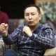 Жарандык активист Айбек Мырза: "Жогорку Кеңештин курамы начар болуп ким, кандай кийингенин талкуулаганы өкүндүрөт"