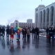 Мамлекеттик цирктин кызматкерлери цирктин мурдагы башчысынын таасири тарабай жатканына нааразы болуп митингге чыгышты (видео)
