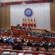 Жогорку Кеңеште эл аралык келишимдерди милдеттүү түрдө тараптардын тилдеринде түзүүгө багытталган мыйзам долбоору жактырылды