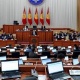 Депутат КТРКнын Байкоочу кеңешинин мүчөсүнө талапкер Атыркүл Сарыбаевага: "Бүгүнкү талаш-тартыштын бардыгы сиздин айыңыздан болуп жатат. Муну убагында тарых айтат"