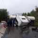 Токтогулда бензовоздун жолунан мал чыга калып, кырсыкка кабылды