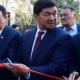 Талкууга жем таштаган сүрөт. Мухаммедкалый Абылгазиев фитнес-клубдун ачылышына катышты