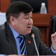 Депутат 651 миң пенсионердин ичинен 200 миңге жакыны 5 миң сомго жетпеген акча аларын эскертти