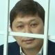 ЖЭБди жаңылоодогу коррупция боюнча соттук отурумга мажбурлап алып келинген Сапар Исаков сотторго нааразычылыгын айтты