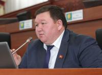 Депутат Мирлан Жээнчороев: "Мынча майрамды белгилөө ишканалардан баштап бюджетке чейин экономикалык кесепеттерге алып келет". КҮНСОБОЛ