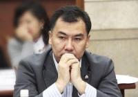 Экс-депутат Равшан Жээнбеков: "Тарыхта орду туура эмес болгон адамдар кайсы бир топтор үчүн орду маанилүү болуп калууда". КҮНСОБОЛ