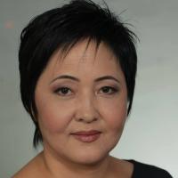 Конституциялык палатанын мурунку соту Клара Сооронкулова: "Министрдин орун басары уюшкан кылмыштуу топ бар деп жооп бергенде дагы көп суроолорго жооп берип калмак". КҮНСОБОЛ