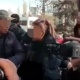 Ноокатта жол коопсуздугун көзөмөлдөгөн инспектор 5000 сом пара алып жаткан жеринен кармалды