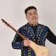 Комузчу Азиз Батыров Өзбекстандагы музыкалык сынактын кийинки туруна өттү