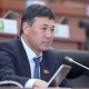 Депутат жасалма унаа номери менен жүргөндөргө карата айып пулдун көлөмүн көбөйтүү керектигин айтты