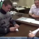 Орусияда эки полиция кызматкери кесиптештерин тамашага салгандыгы үчүн жазаланышты